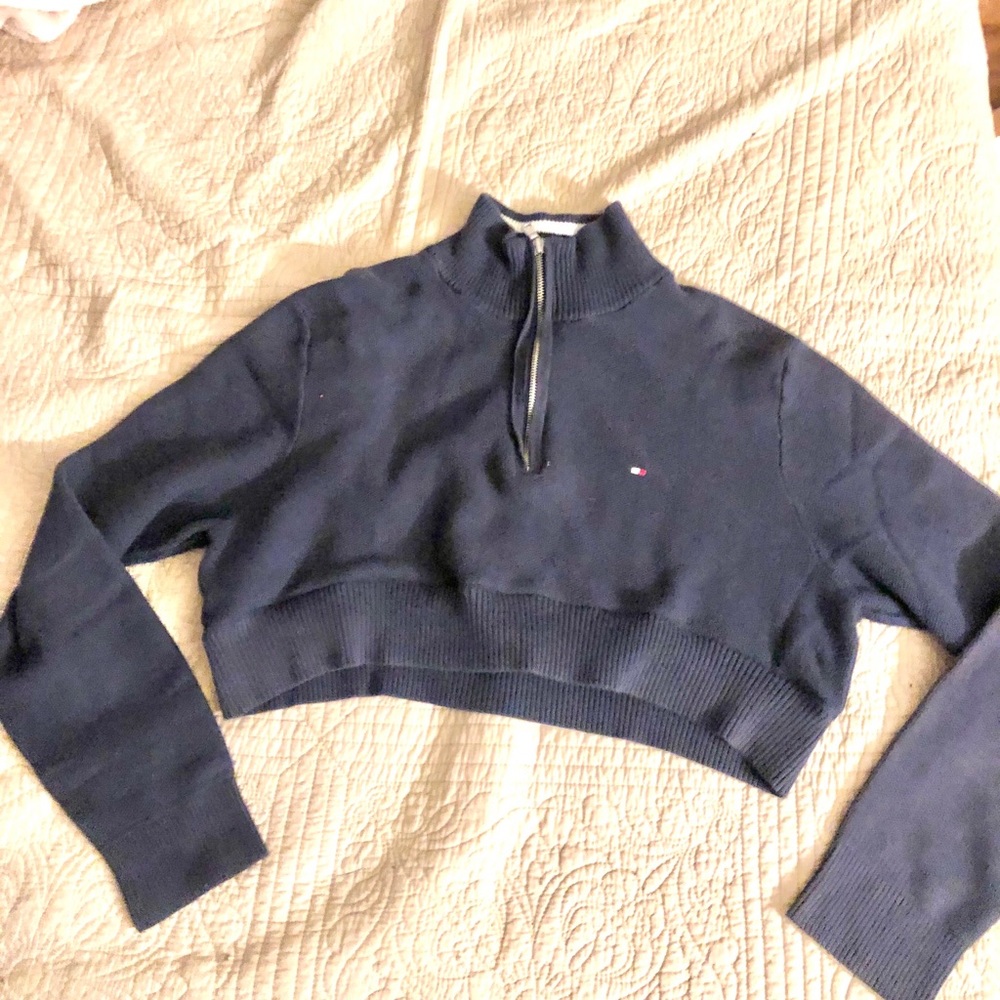 Tommy cropped sweater